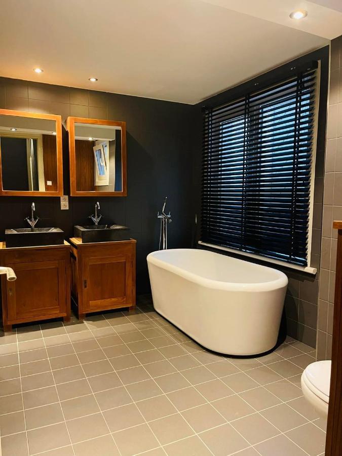 O-Sea House: Herenwoning In Belle Epoque Wijk Te Oostende Kültér fotó